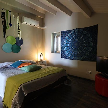 Le Stanze Dei Colori Hotel Aci Bonaccorsi Eksteriør billede