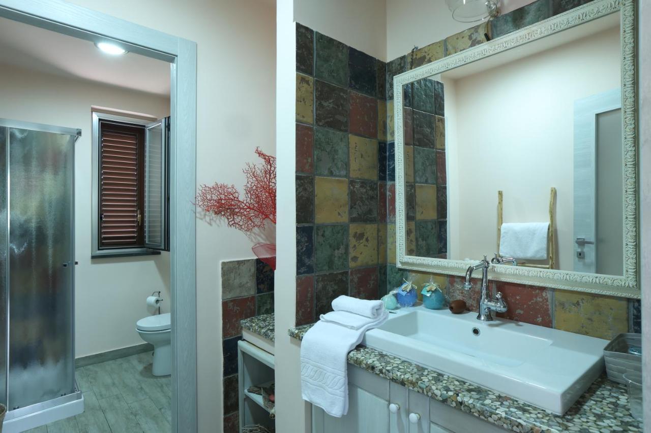 Le Stanze Dei Colori Hotel Aci Bonaccorsi Eksteriør billede