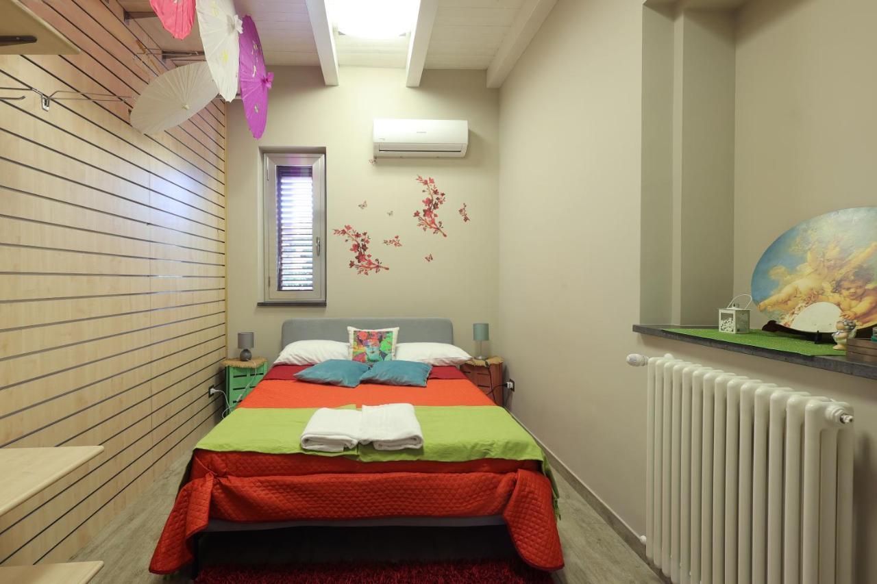 Le Stanze Dei Colori Hotel Aci Bonaccorsi Eksteriør billede
