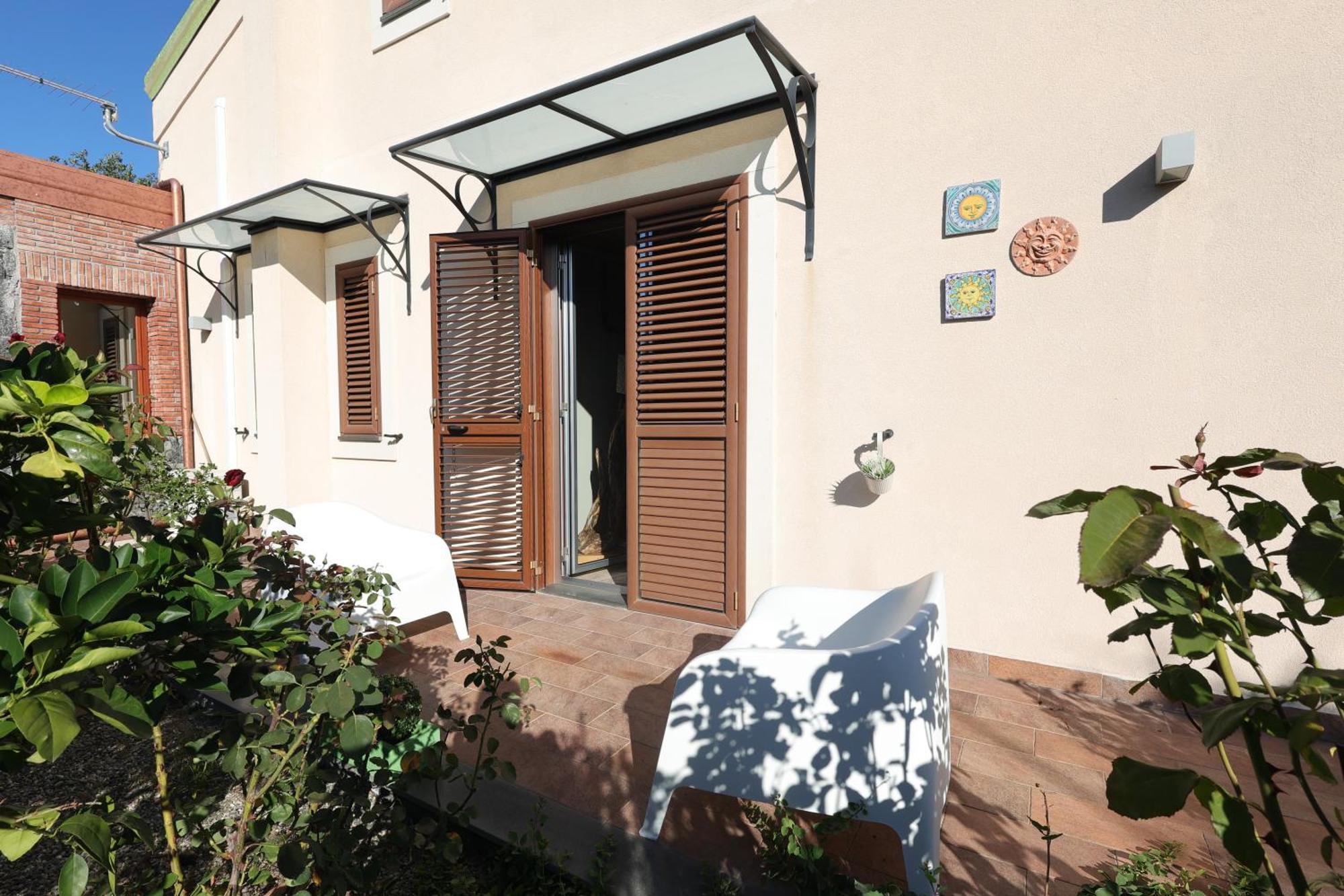 Le Stanze Dei Colori Hotel Aci Bonaccorsi Eksteriør billede